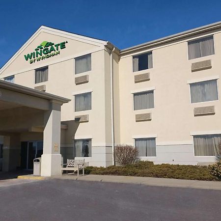 Отель Wingate By Wyndham Pittsburgh Нью-Стантон Экстерьер фото